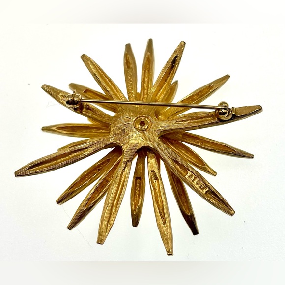 Vintage 50s Signed Boucher Gold Tone Textured Polished Starburst Brooch Pin MCM - Picture 6 of 11